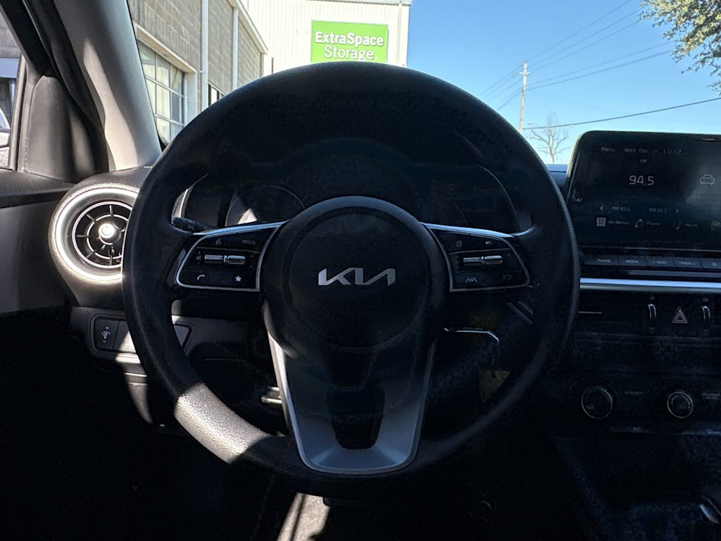 Thumbnail: 2023 Kia Forte - 13