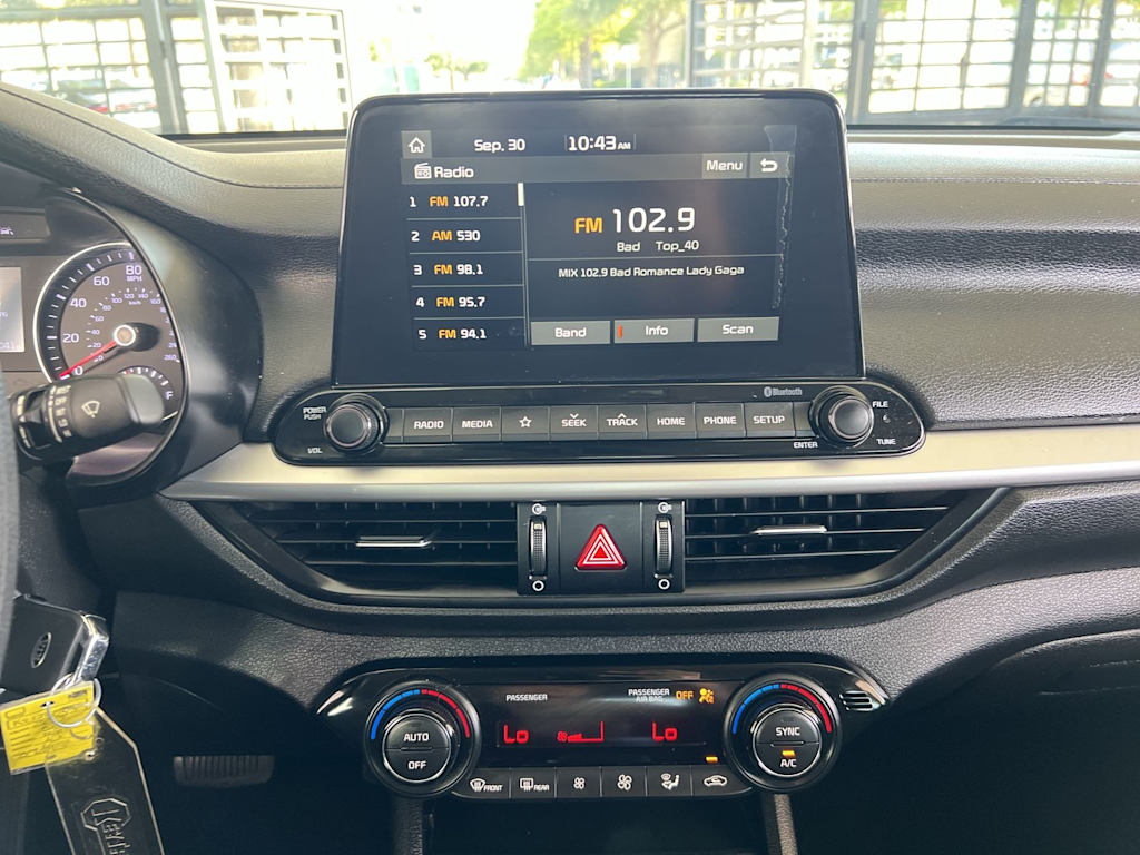 Thumbnail: 2019 Kia Forte - 14