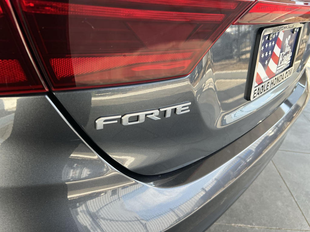 Thumbnail: 2019 Kia Forte - 21