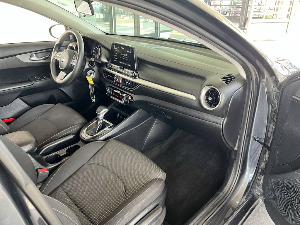 Thumbnail: 2019 Kia Forte - 13