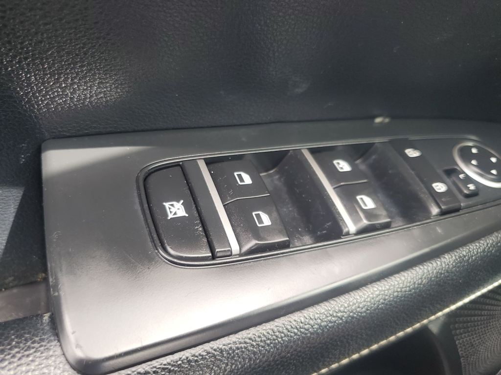 Thumbnail: 2019 Kia Forte - 25