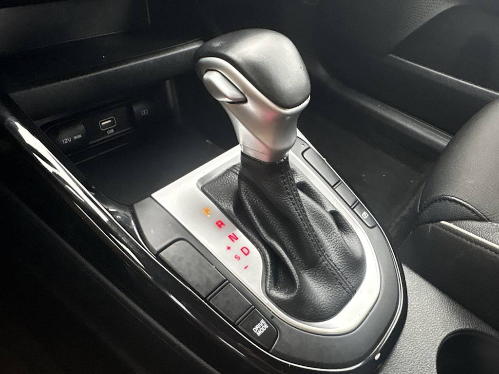 Thumbnail: 2023 Kia Forte - 15