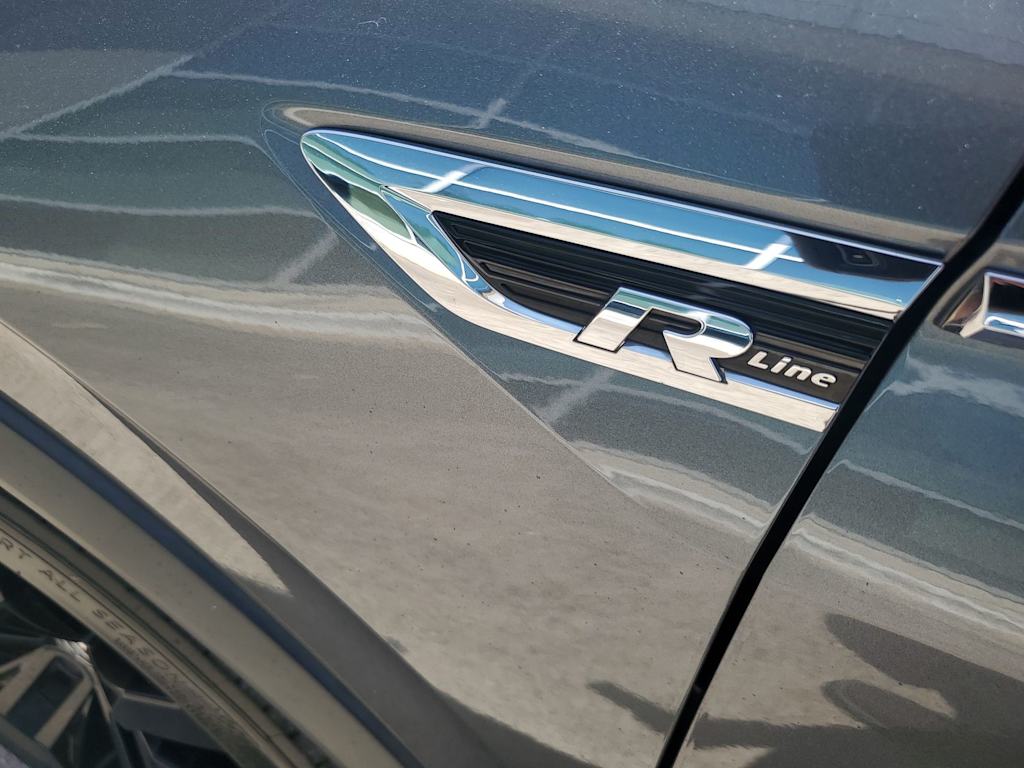Thumbnail: 2021 Volkswagen Tiguan - 19