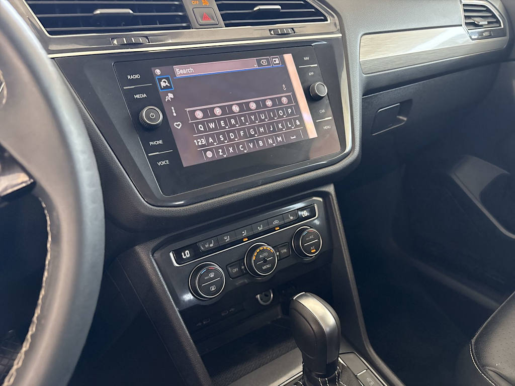 Thumbnail: 2021 Volkswagen Tiguan - 15