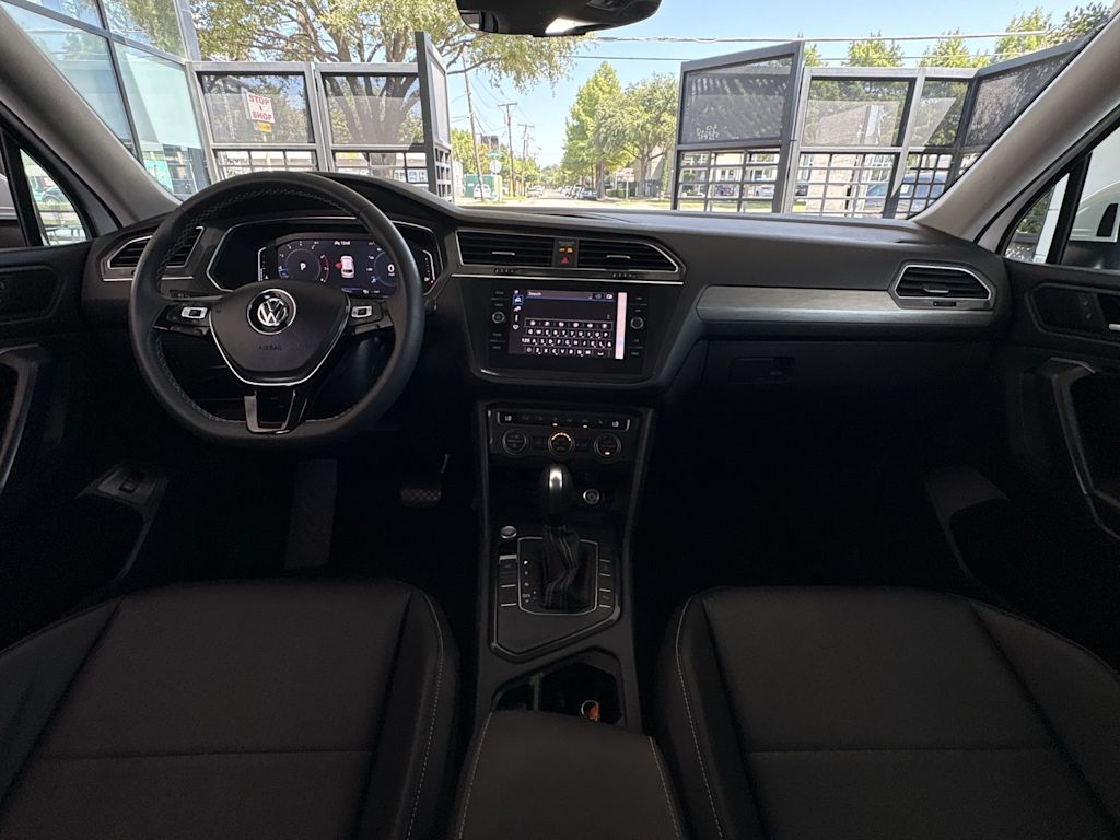 Thumbnail: 2021 Volkswagen Tiguan - 9