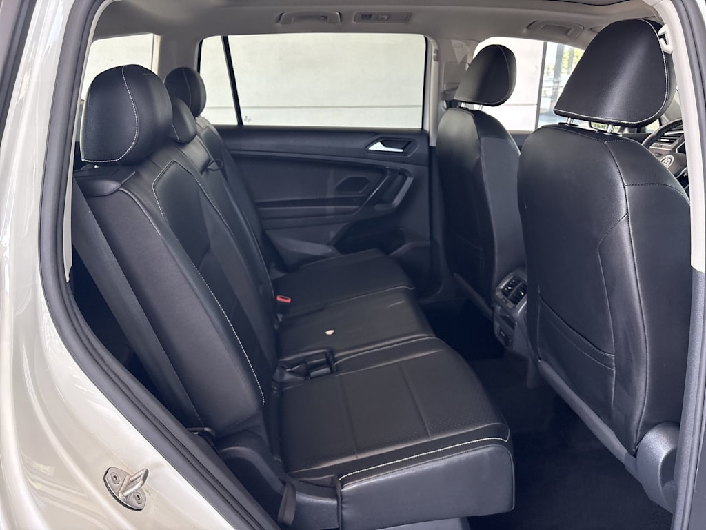 Thumbnail: 2021 Volkswagen Tiguan - 20