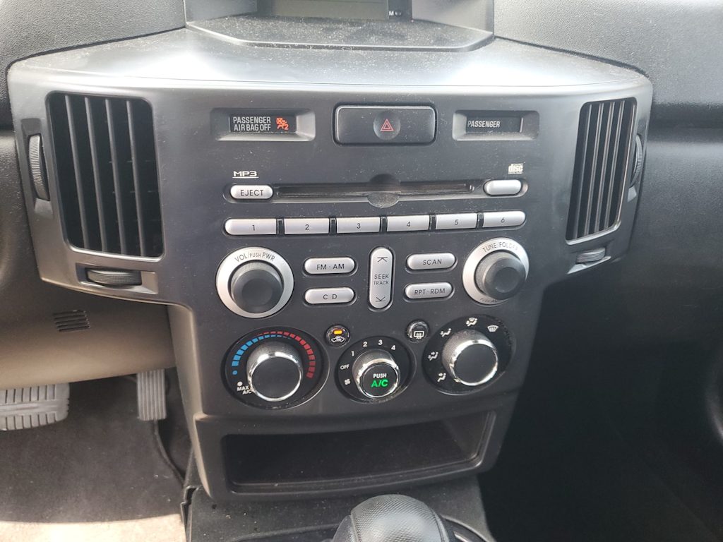Thumbnail: 2008 Mitsubishi Endeavor - 11