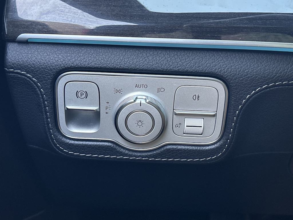 Thumbnail: 2020 Mercedes-Benz GLE - 35