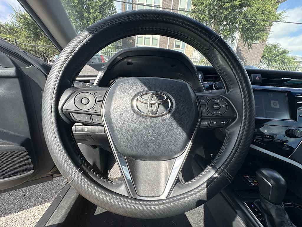 Thumbnail: 2018 Toyota Camry - 9