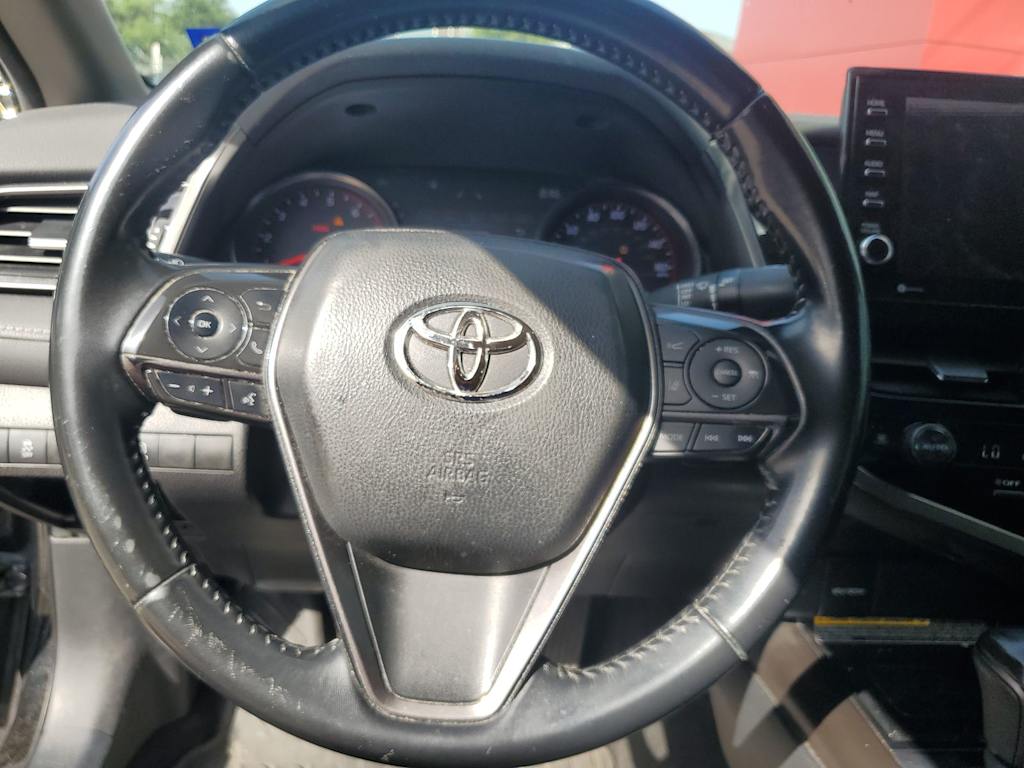 Thumbnail: 2021 Toyota Camry - 10