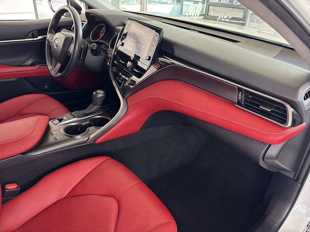 Thumbnail: 2022 Toyota Camry - 14
