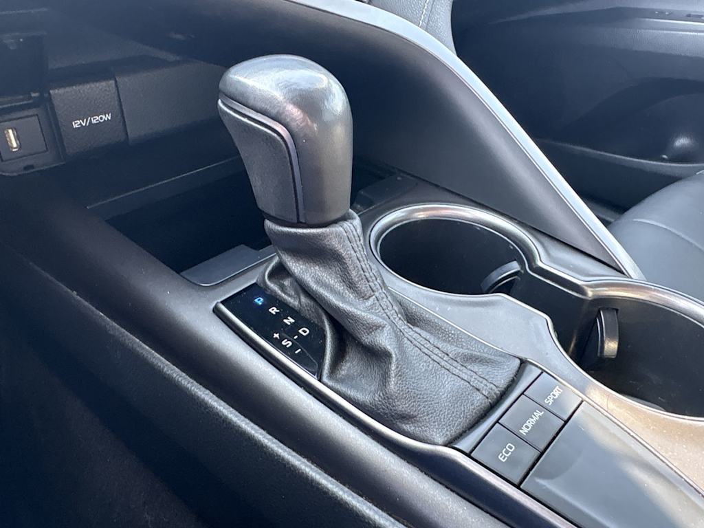 Thumbnail: 2023 Toyota Camry - 11