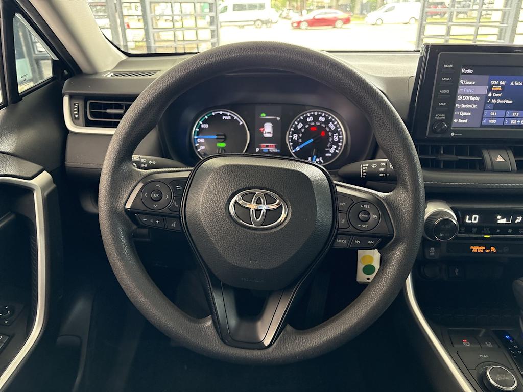 Thumbnail: 2020 Toyota RAV4 - 13