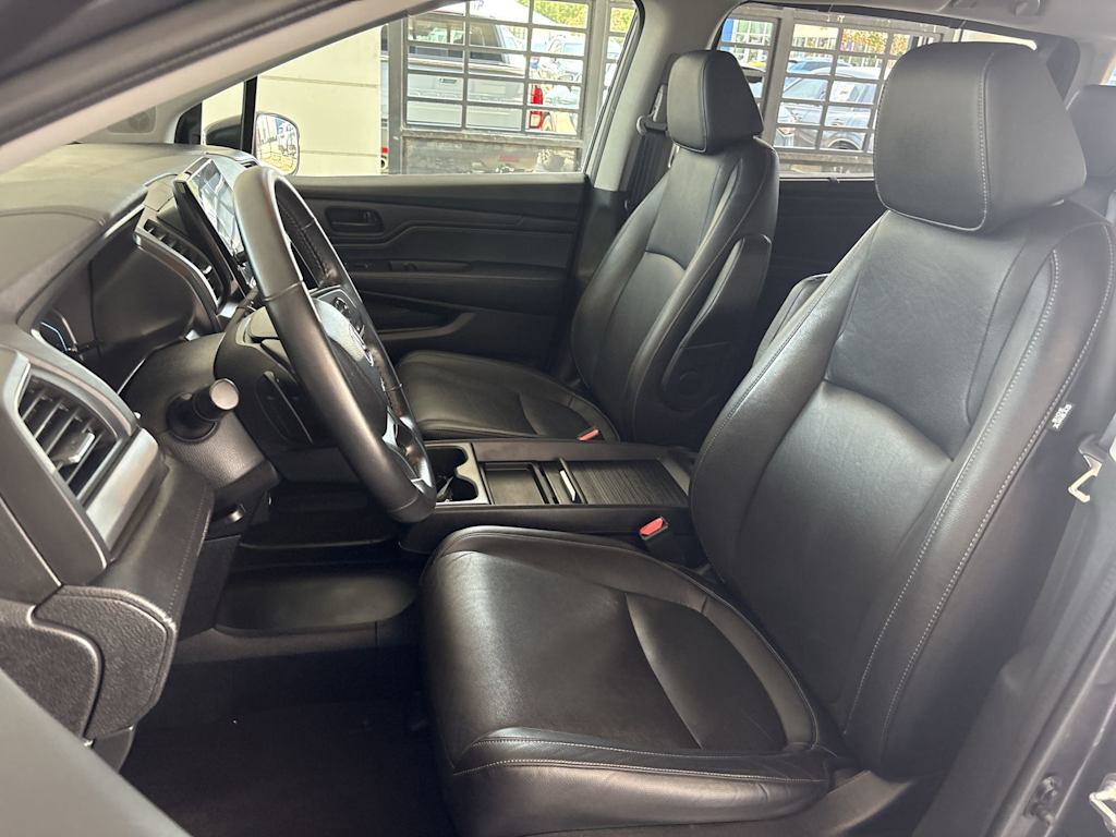 Thumbnail: 2023 Honda Odyssey - 10