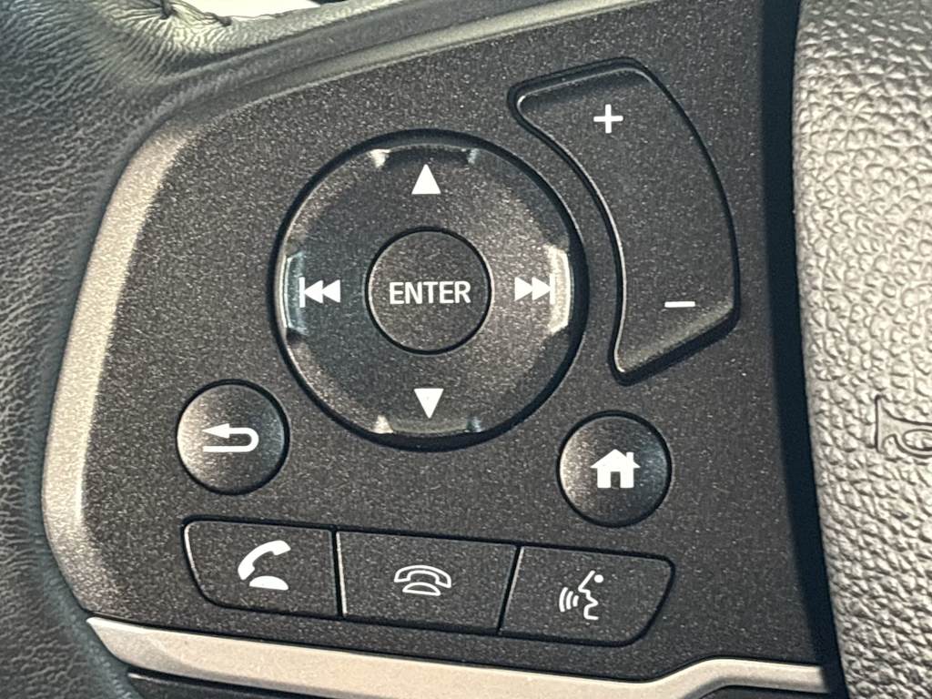 Thumbnail: 2023 Honda Odyssey - 31