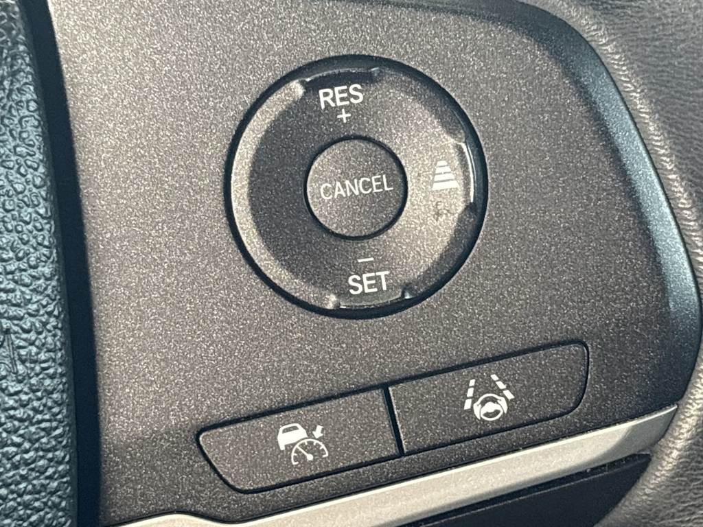 Thumbnail: 2023 Honda Odyssey - 32