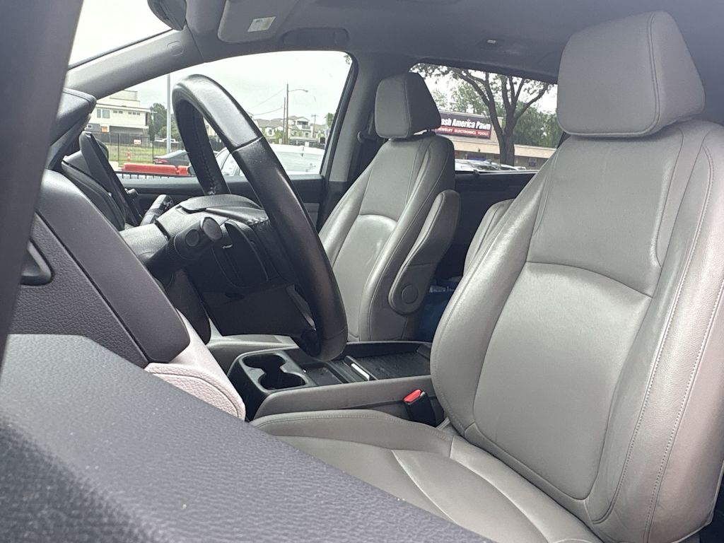 Thumbnail: 2019 Honda Odyssey - 9