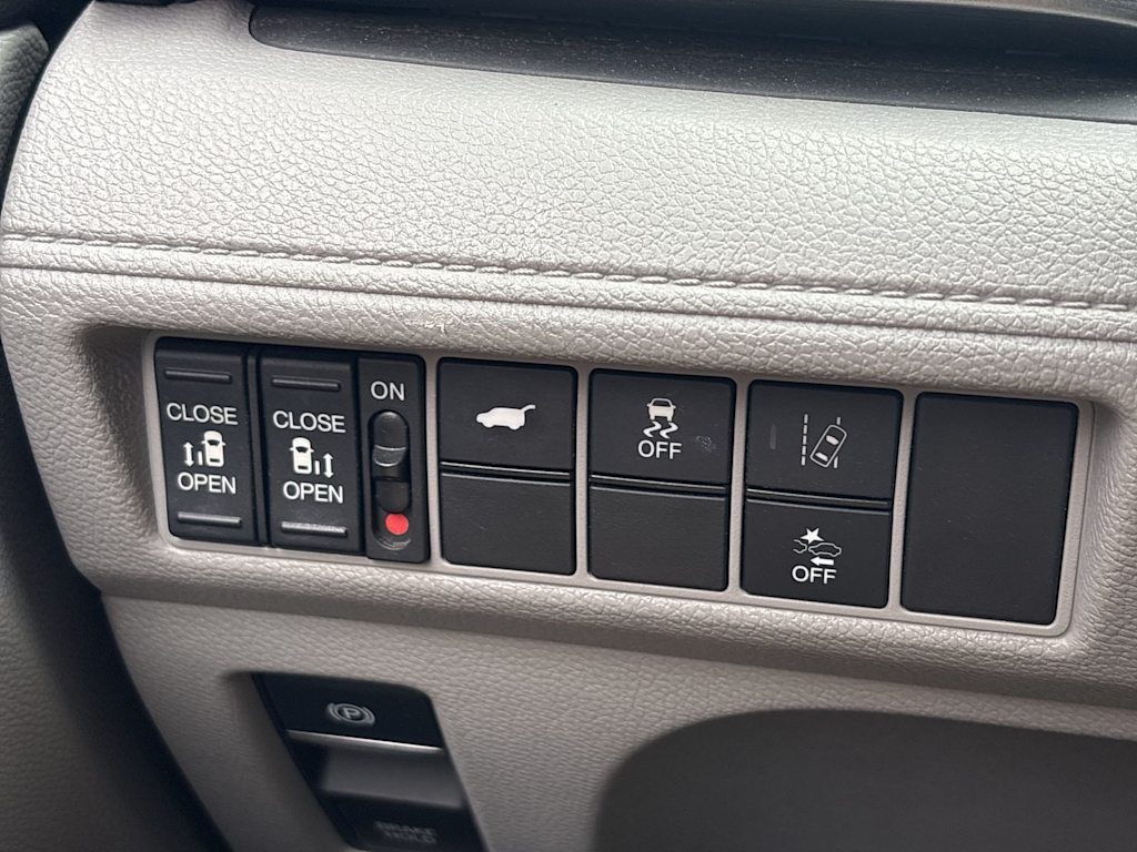 Thumbnail: 2019 Honda Odyssey - 19