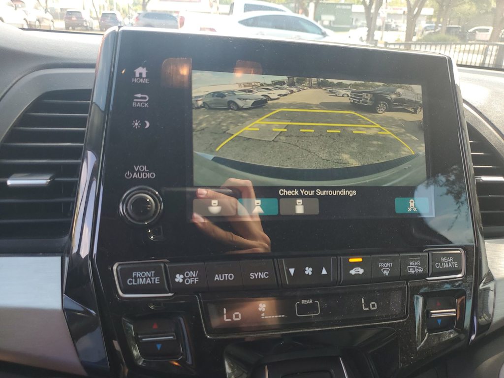 Thumbnail: 2019 Honda Odyssey - 25