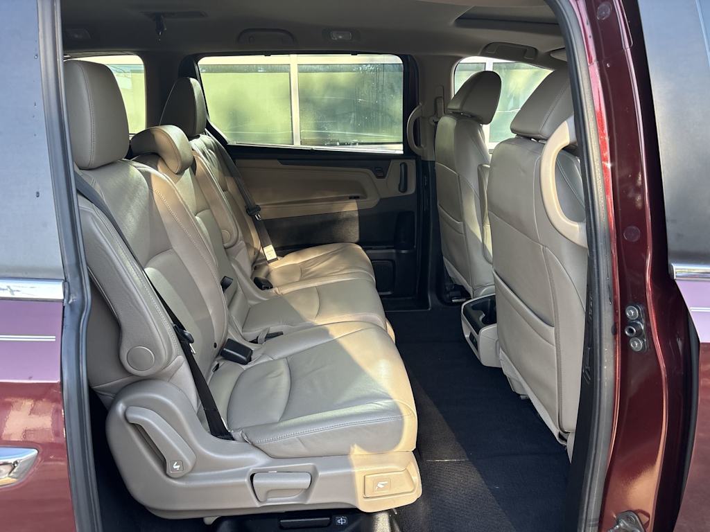 Thumbnail: 2018 Honda Odyssey - 21