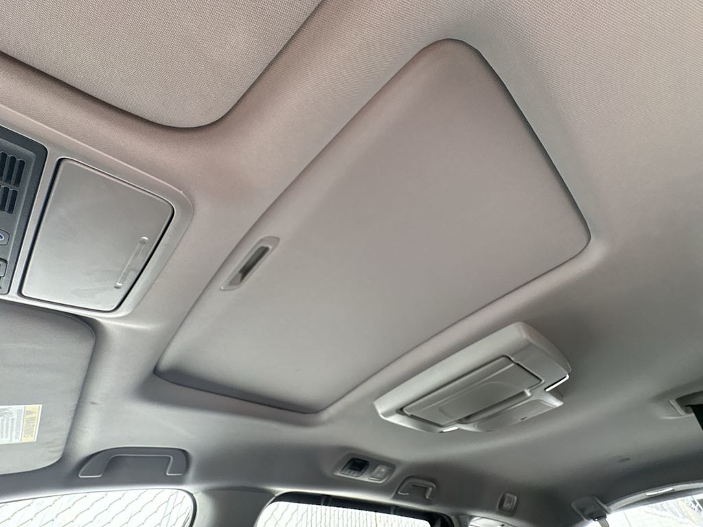 Thumbnail: 2023 Honda Odyssey - 32