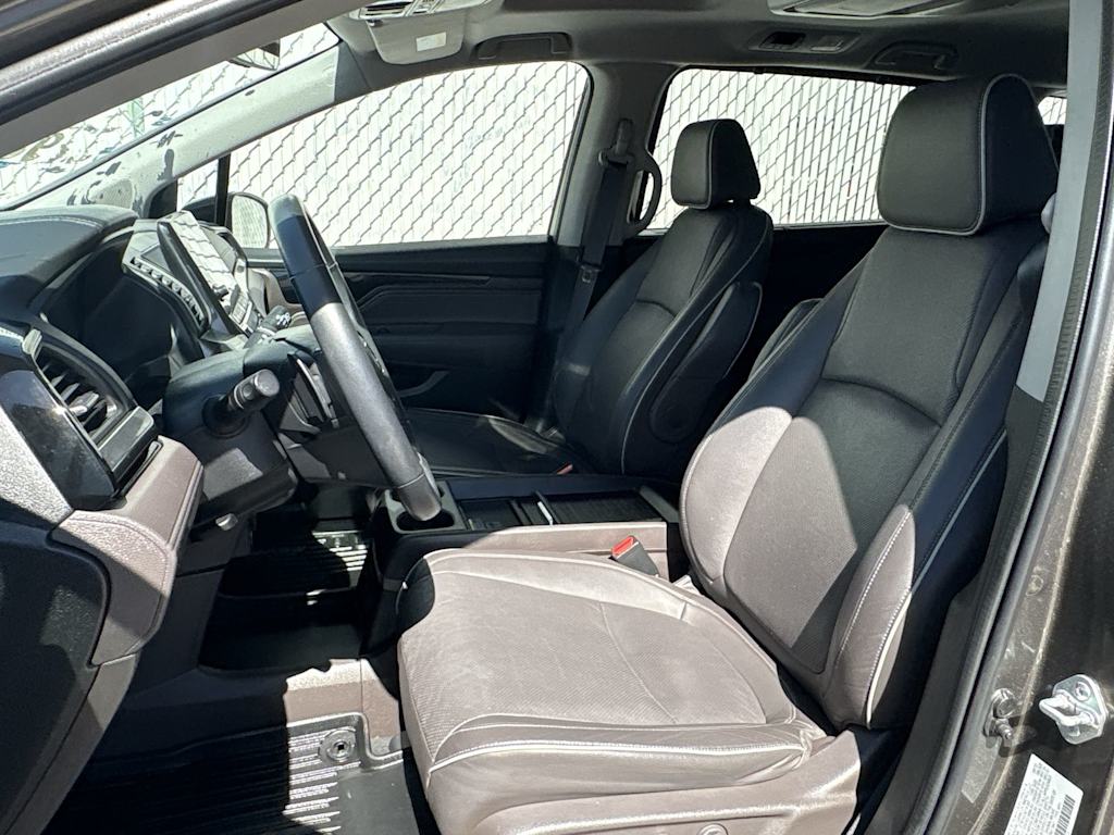 Thumbnail: 2023 Honda Odyssey - 10
