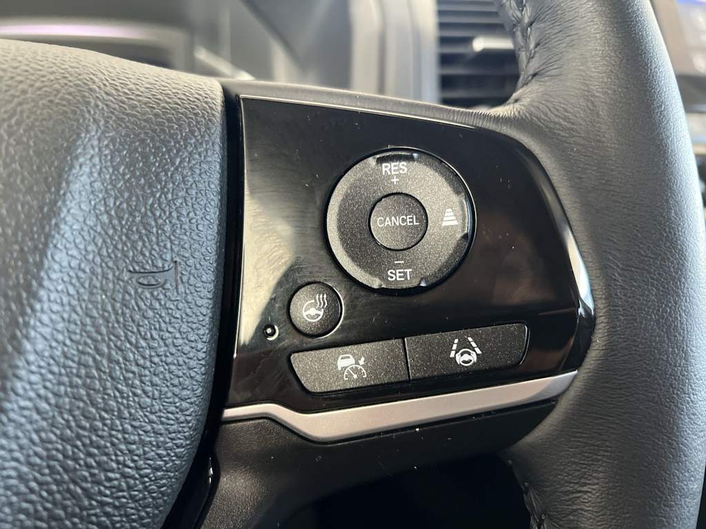 Thumbnail: 2023 Honda Odyssey - 25