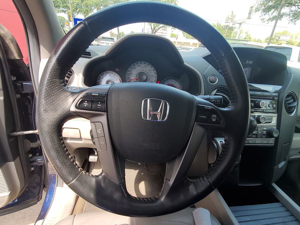 Thumbnail: 2013 Honda Pilot - 10
