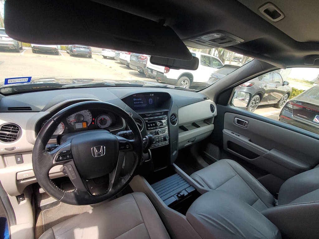 Thumbnail: 2013 Honda Pilot - 9