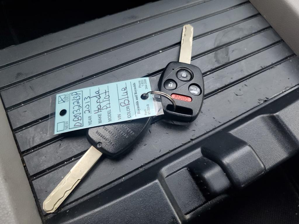 Thumbnail: 2013 Honda Pilot - 15