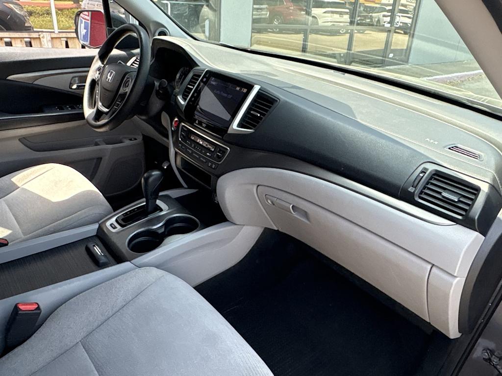 Thumbnail: 2016 Honda Pilot - 12