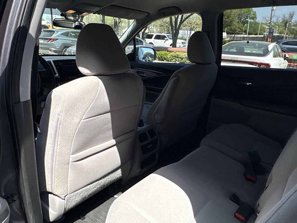 Thumbnail: 2016 Honda Pilot - 32