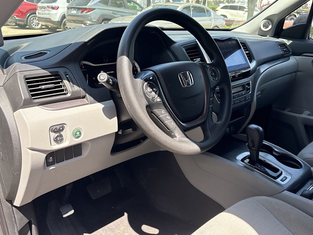 Thumbnail: 2016 Honda Pilot - 2