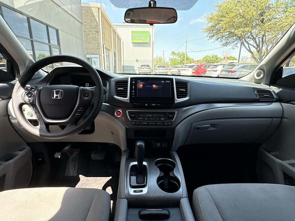 Thumbnail: 2016 Honda Pilot - 9