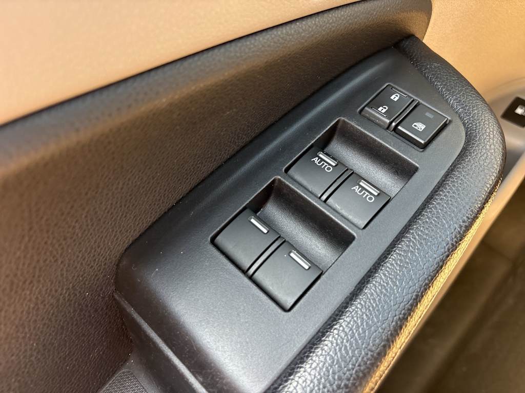 Thumbnail: 2016 Honda Pilot - 40