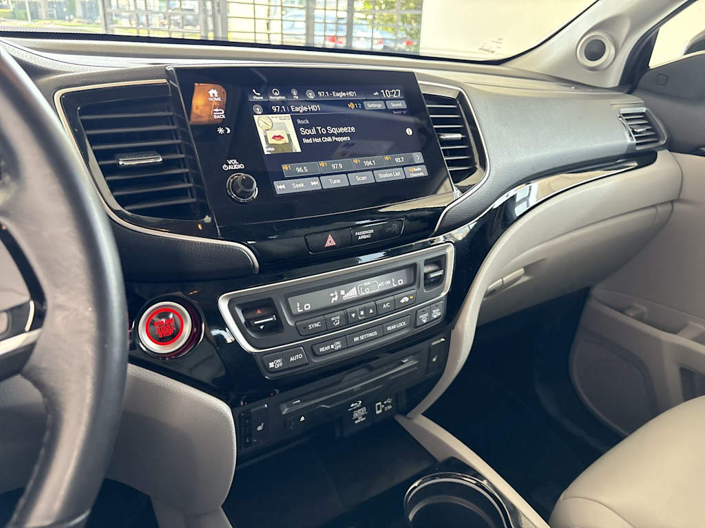 Thumbnail: 2019 Honda Pilot - 15