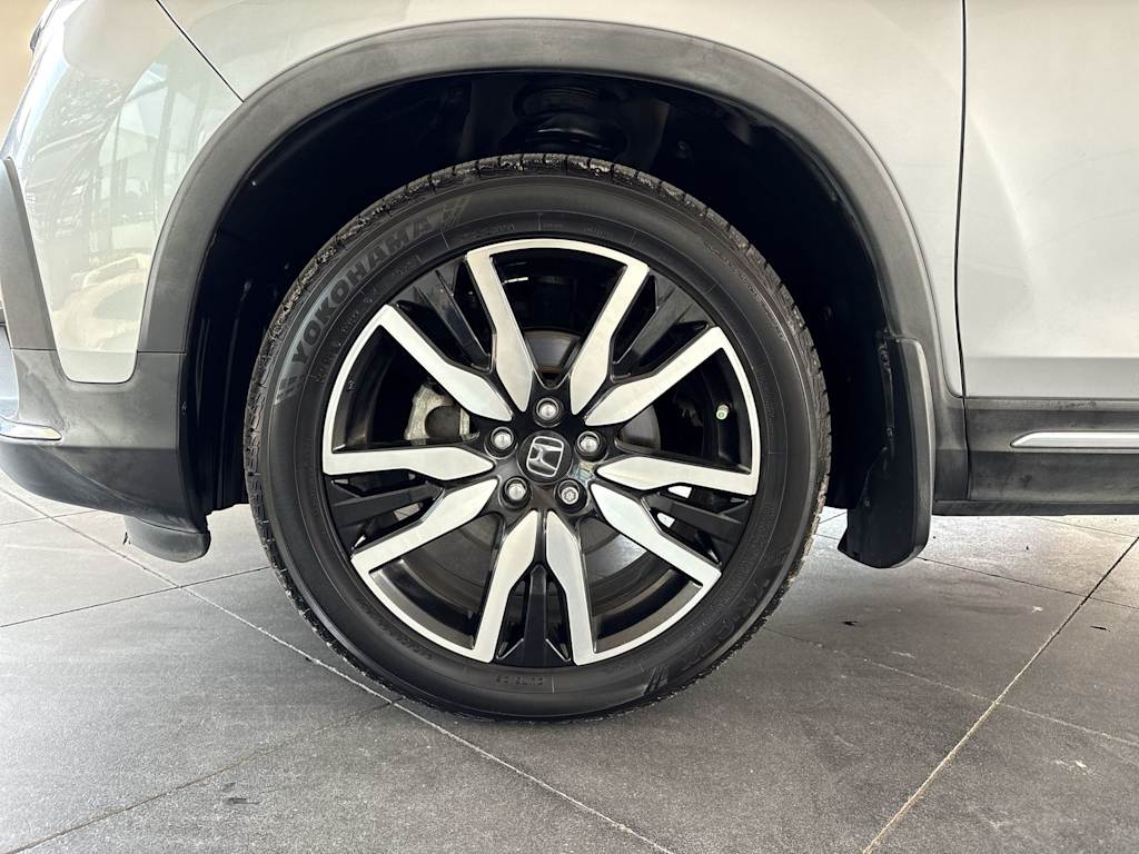 Thumbnail: 2019 Honda Pilot - 8