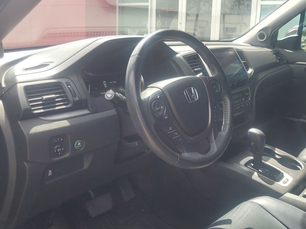 Thumbnail: 2018 Honda Pilot - 2