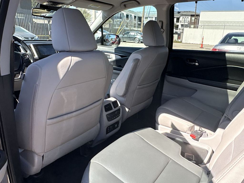 Thumbnail: 2016 Honda Pilot - 12