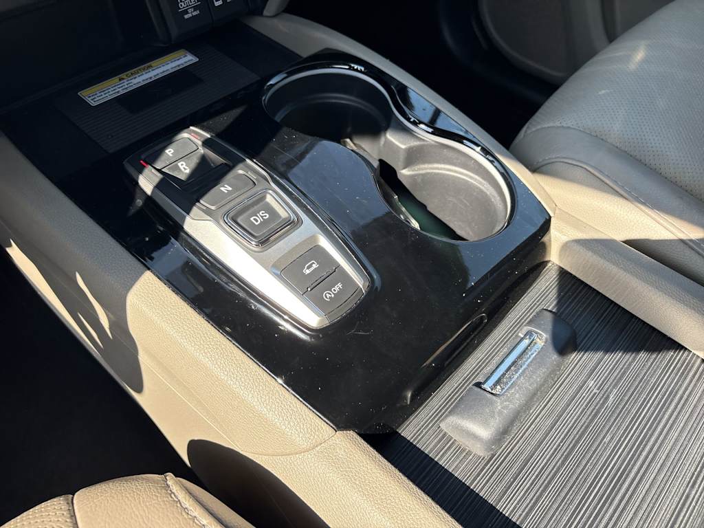 Thumbnail: 2020 Honda Pilot - 16