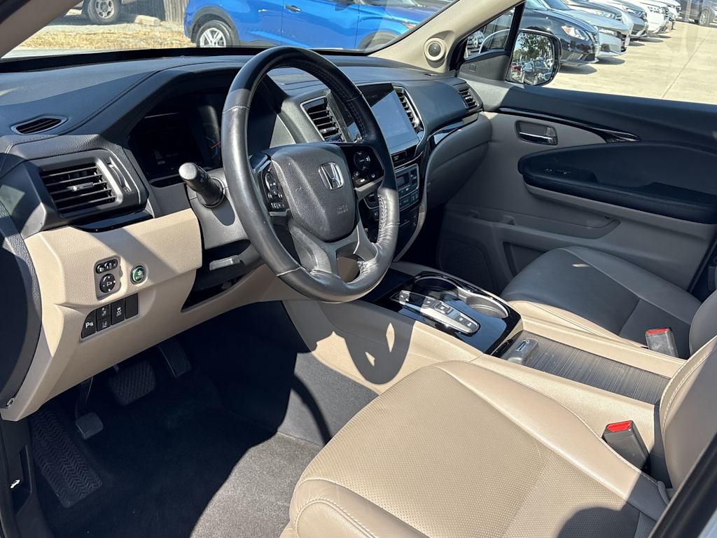 Thumbnail: 2020 Honda Pilot - 2