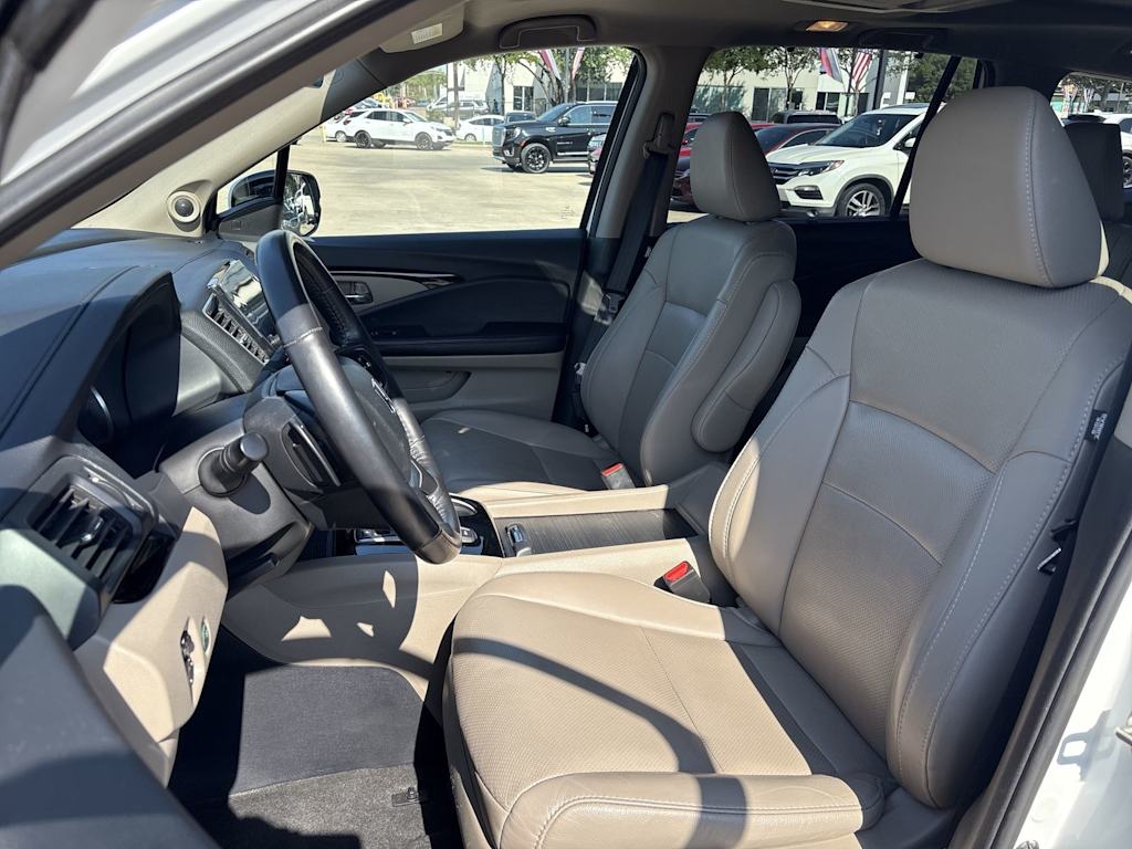 Thumbnail: 2020 Honda Pilot - 10