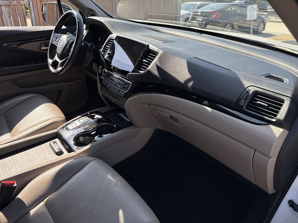 Thumbnail: 2020 Honda Pilot - 14