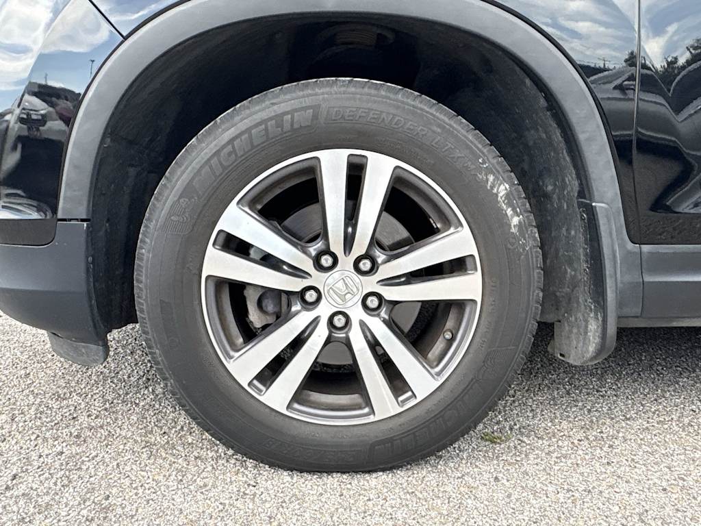 Thumbnail: 2018 Honda Pilot - 8