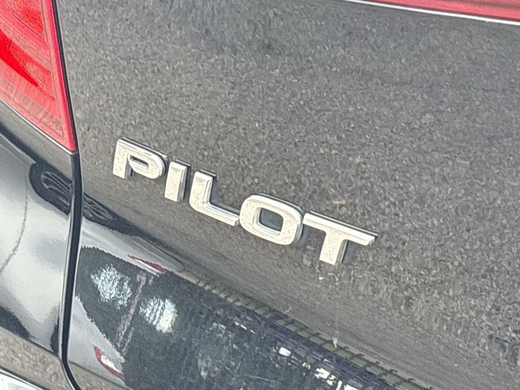 Thumbnail: 2018 Honda Pilot - 7