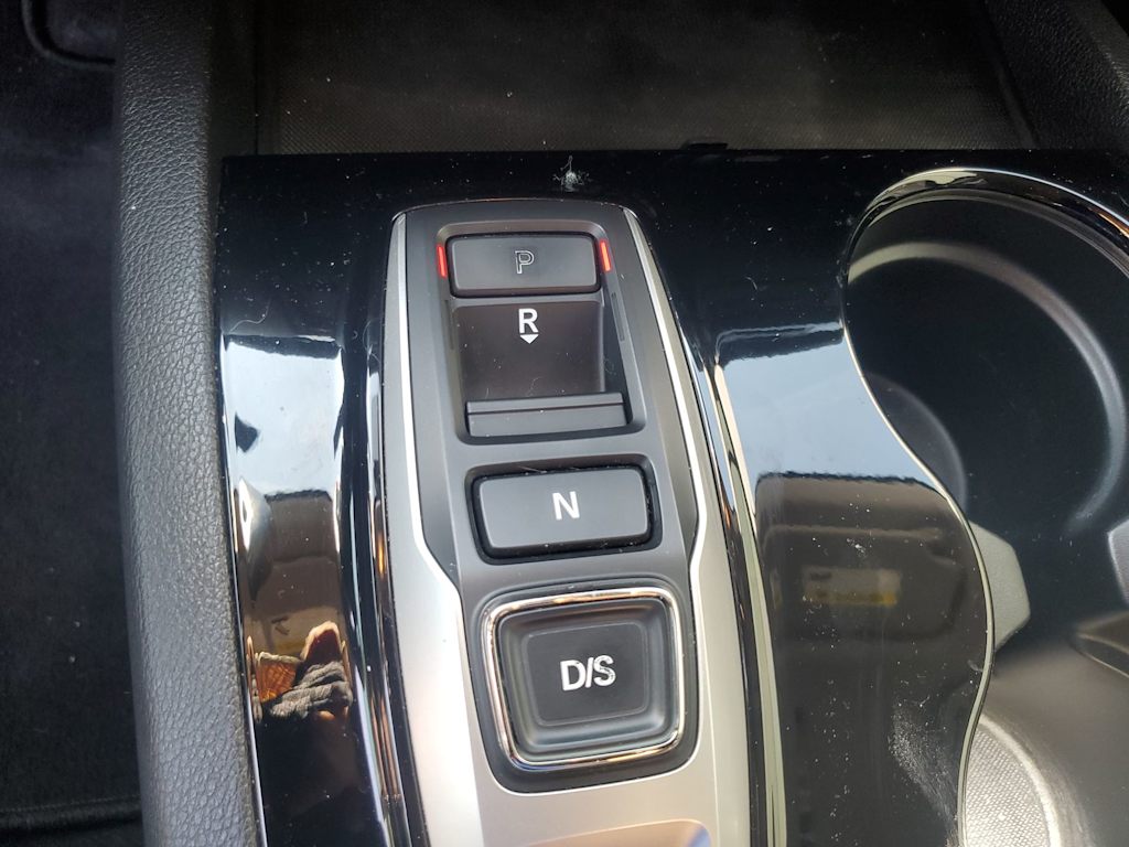 Thumbnail: 2017 Honda Pilot - 13
