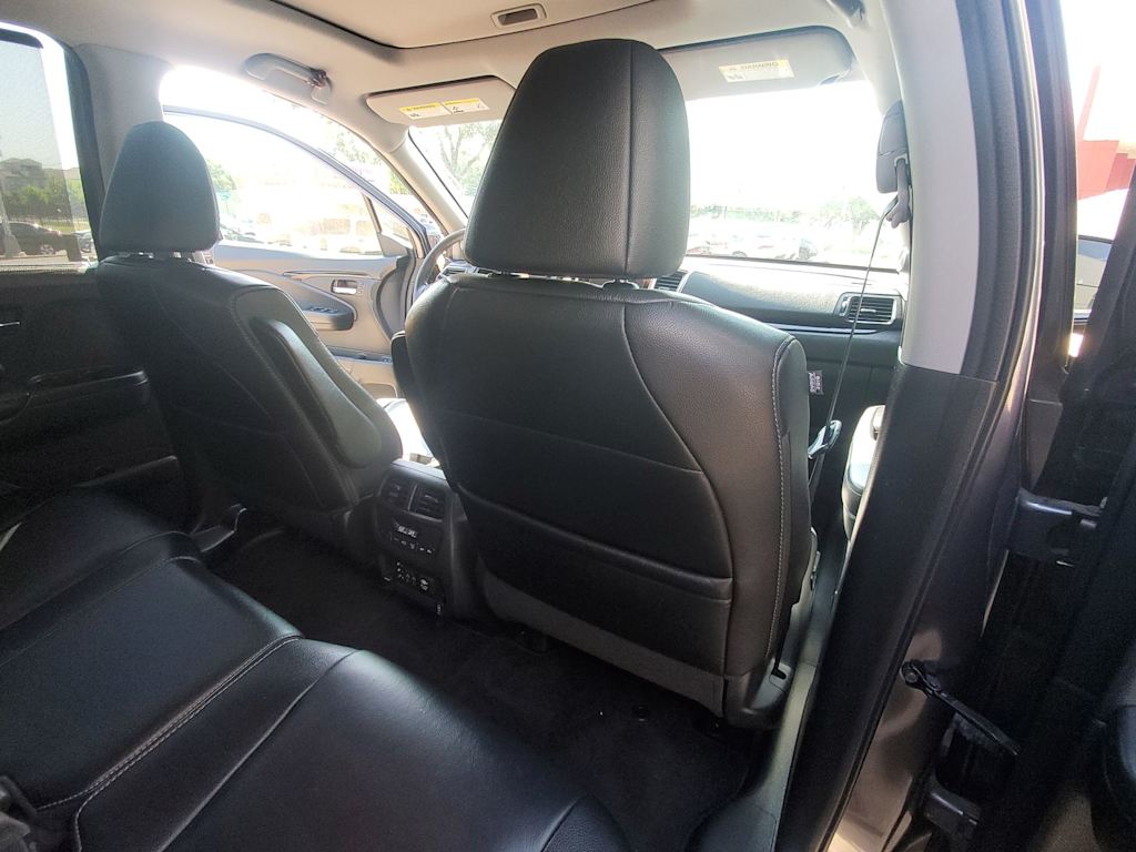 Thumbnail: 2017 Honda Pilot - 19