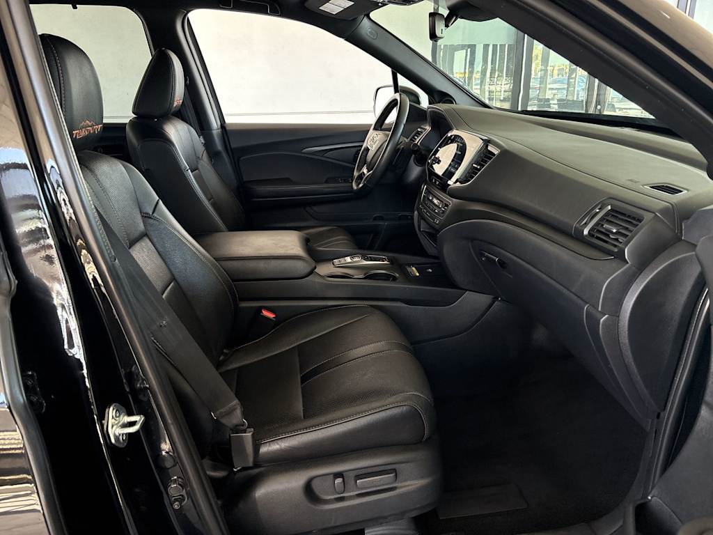 Thumbnail: 2024 Honda Passport - 11