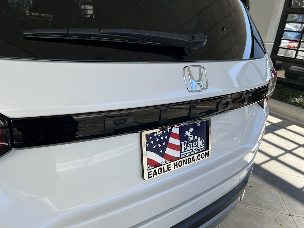 Thumbnail: 2023 Honda Pilot - 6