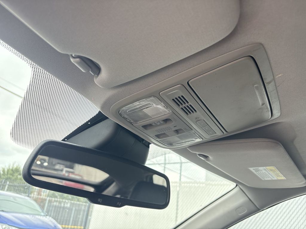 Thumbnail: 2013 Honda Crosstour - 22